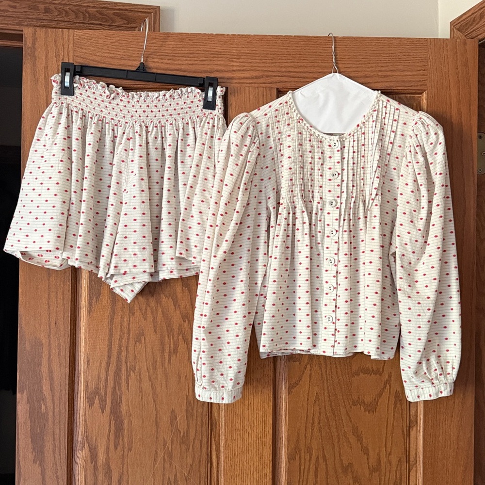 Hunter Bell Cream and Red Polka Dot Set - freshly dry cleaned.   Size Medium.